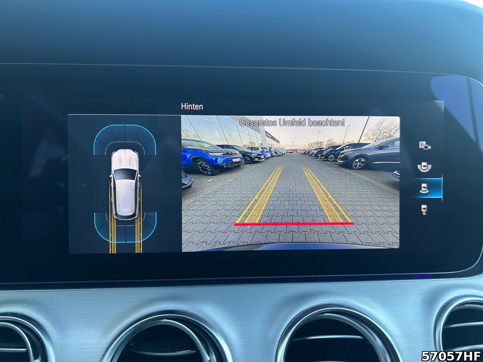 Fahrzeugabbildung Mercedes-Benz E 300 Hybrid +SHZ+NAVI+CARPLAY+SITZMEMORY+