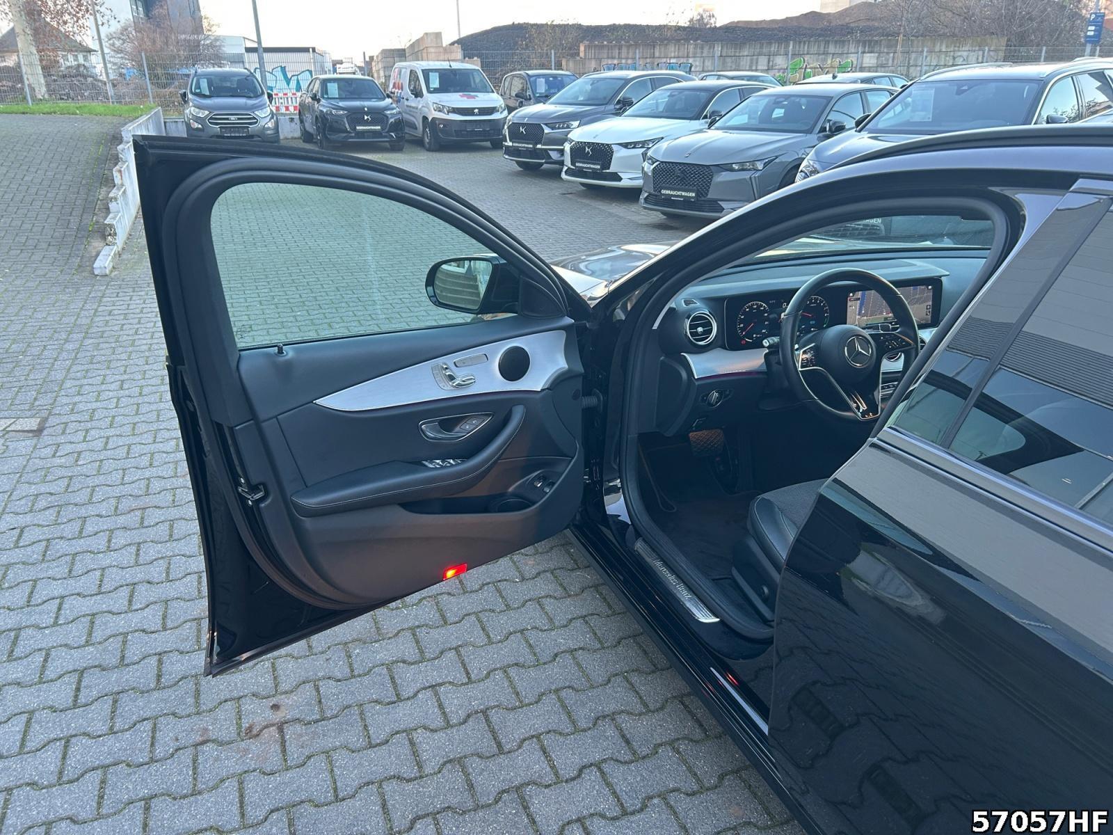 Fahrzeugabbildung Mercedes-Benz E 300 Hybrid +SHZ+NAVI+CARPLAY+SITZMEMORY+