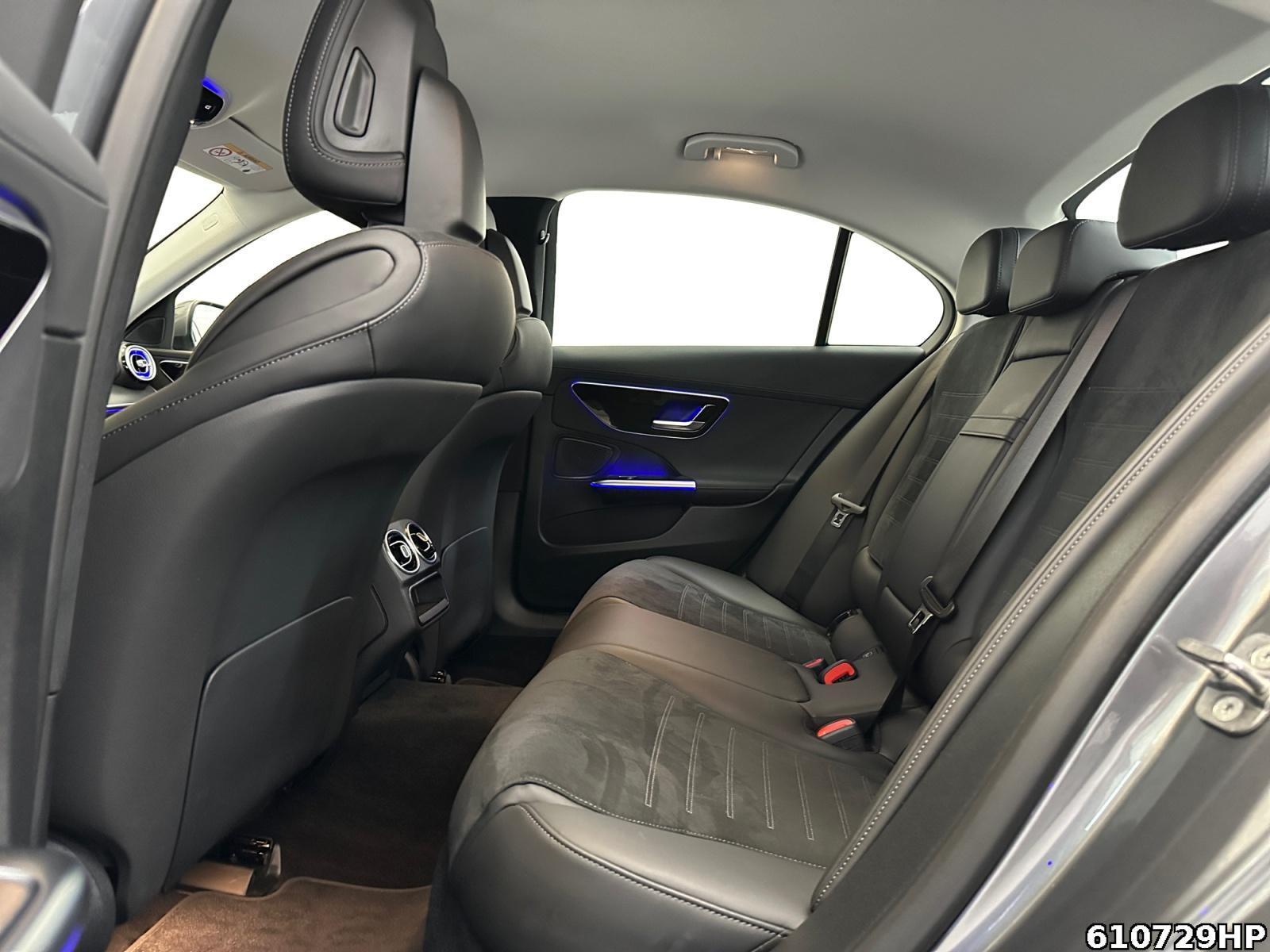 Fahrzeugabbildung Mercedes-Benz C 180 AMG Kamera Memory Totw Ambiente LED Carpl