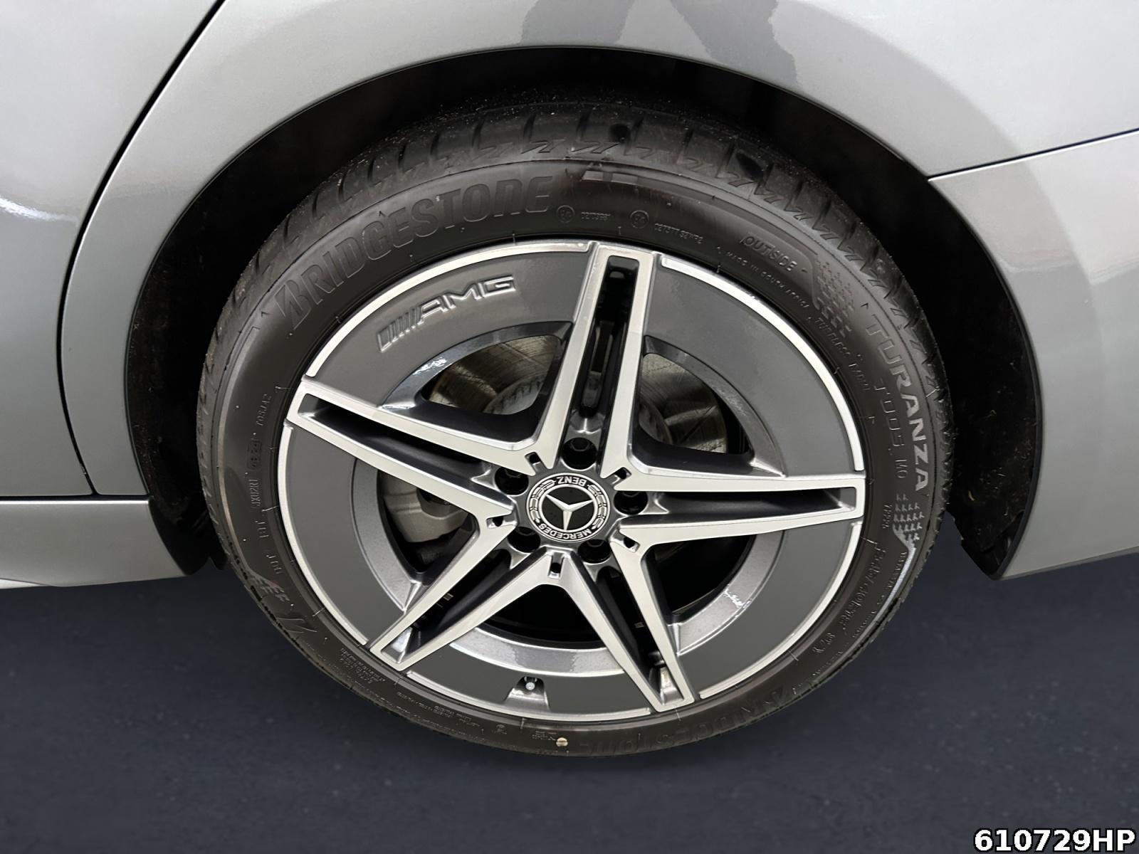 Fahrzeugabbildung Mercedes-Benz C 180 AMG Kamera Memory Totw Ambiente LED Carpl