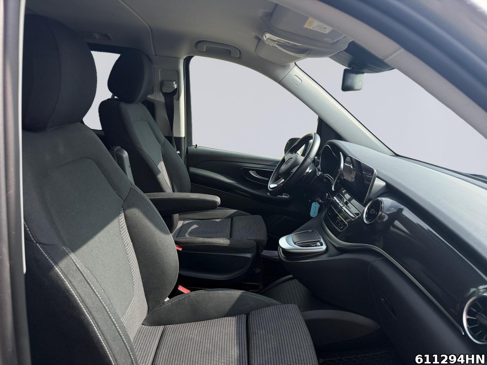 Fahrzeugabbildung Mercedes-Benz V 220 ED/L *AHK*Distronic*MBUX*LED*Ambiente*MBUX