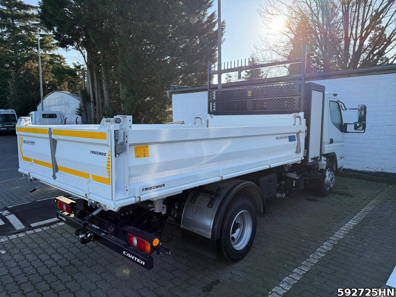 Fahrzeugabbildung FUSO Canter 7C18 Trigenius-Kipper-Werkzeugbox Vfhrzg