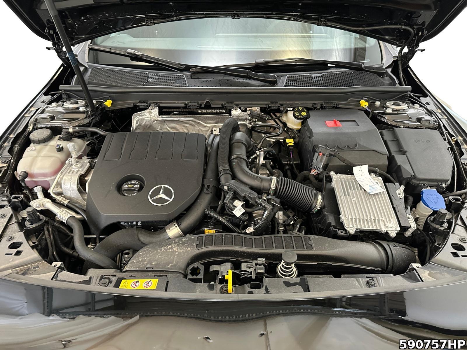 Fahrzeugabbildung Mercedes-Benz A 200 AMG LED DISTRONIC Anhängerkupplung
