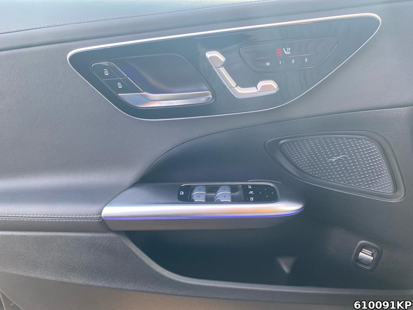 Fahrzeugabbildung Mercedes-Benz C 180 AMG DIGITA- LIGHT 360° Distronic Keyless