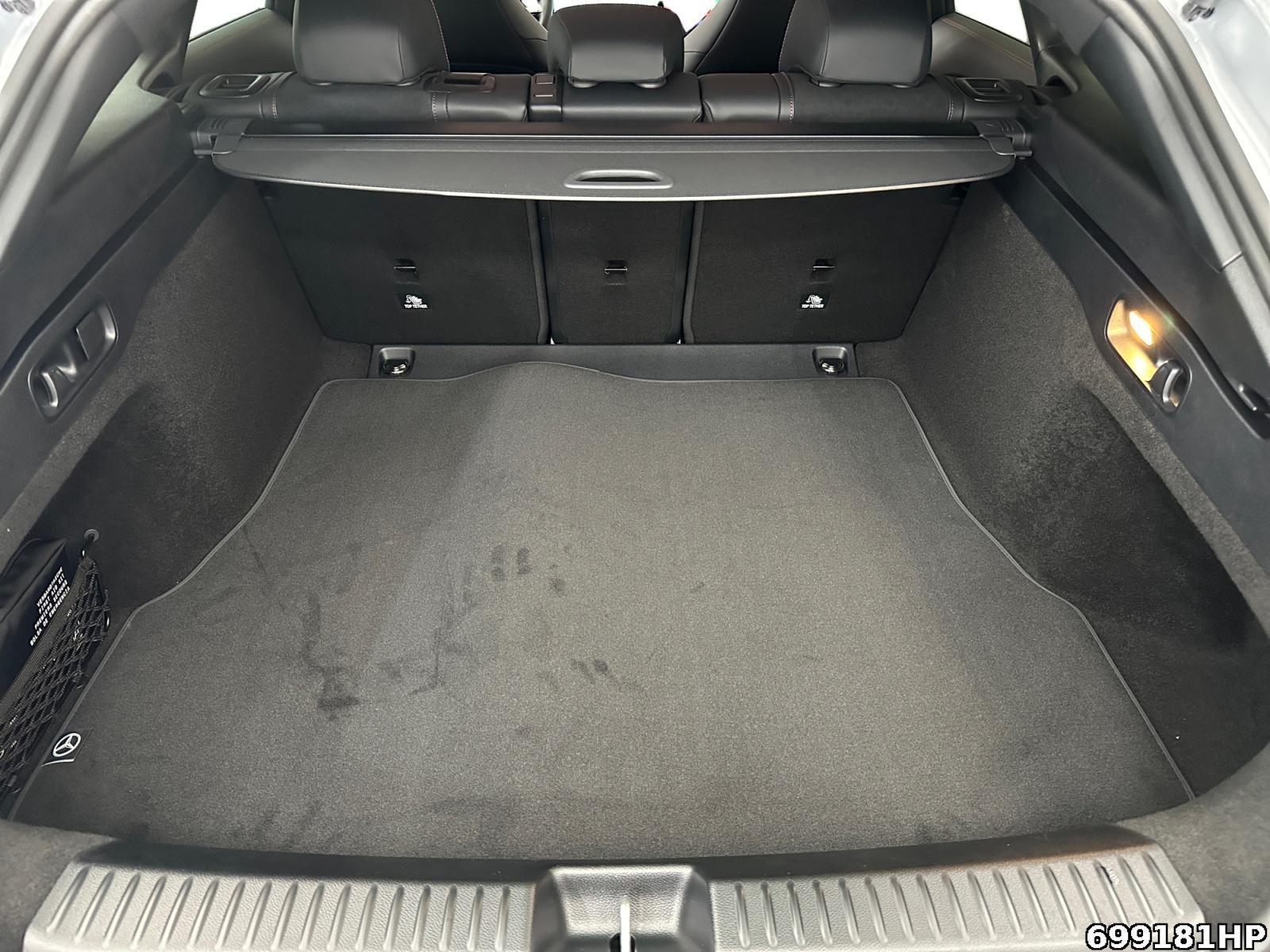 Fahrzeugabbildung Mercedes-Benz CLA 200 Shooting Brake +AMG+AHK+SUPERSCREEN+360°KAM+MEMORY+