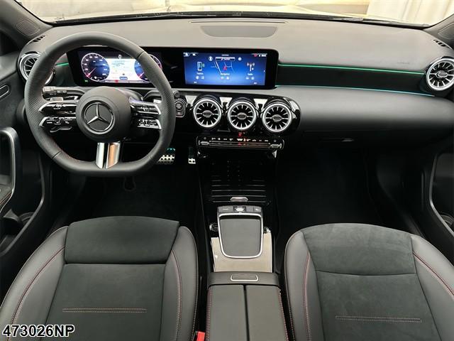 Fahrzeugabbildung Mercedes-Benz A 200 AMG Line Advanced Plus Rückfahrkamera