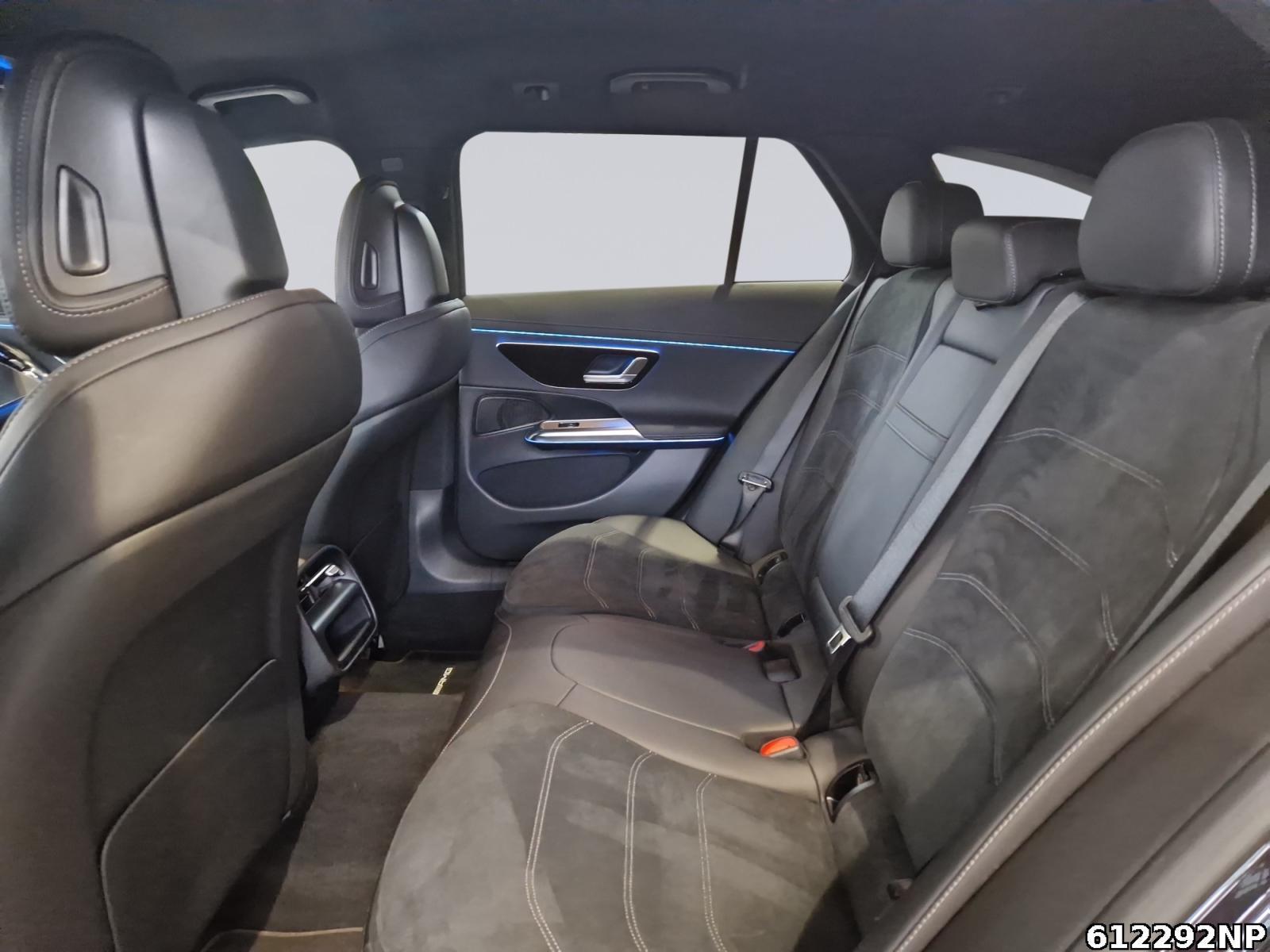 Fahrzeugabbildung Mercedes-Benz E 300 T AMG AHK Distronic Keyless Kamera LED.