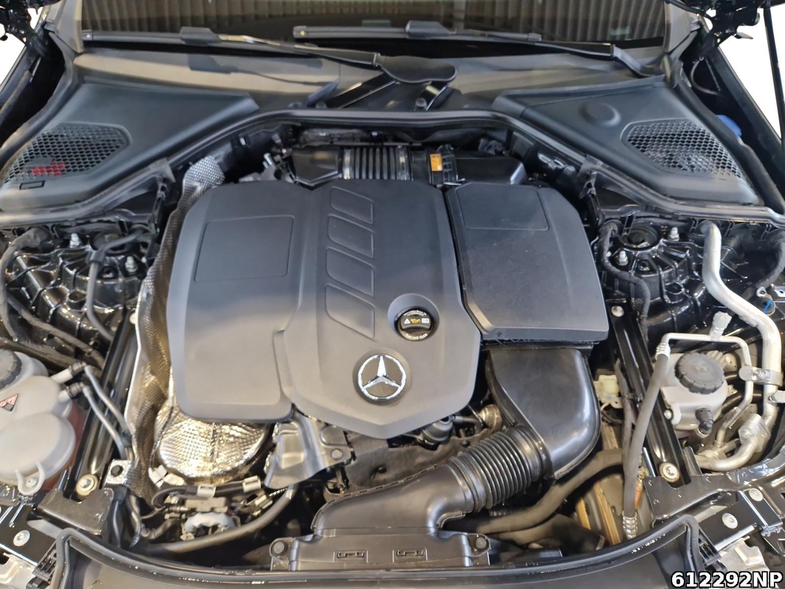 Fahrzeugabbildung Mercedes-Benz E 300 T AMG AHK Distronic Keyless Kamera LED.