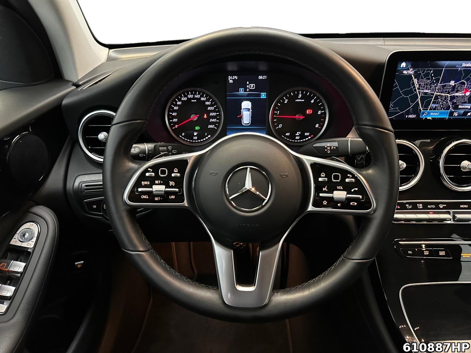Fahrzeugabbildung Mercedes-Benz GLC 220 d 4M Rückfahrtkamera DAB+ CarPlay LED