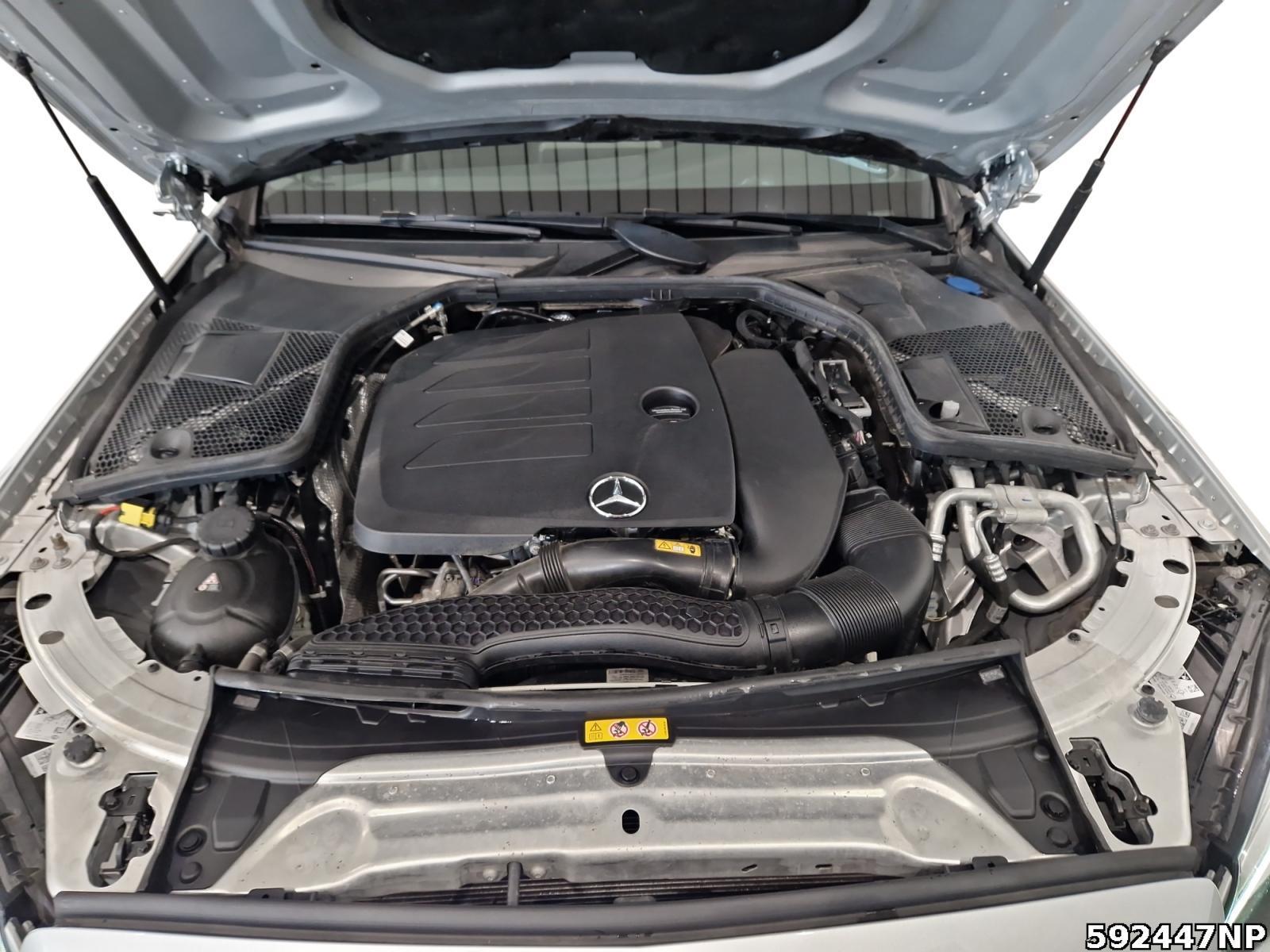 Fahrzeugabbildung Mercedes-Benz C 180 AMG Distronic Schiebedach Ambi