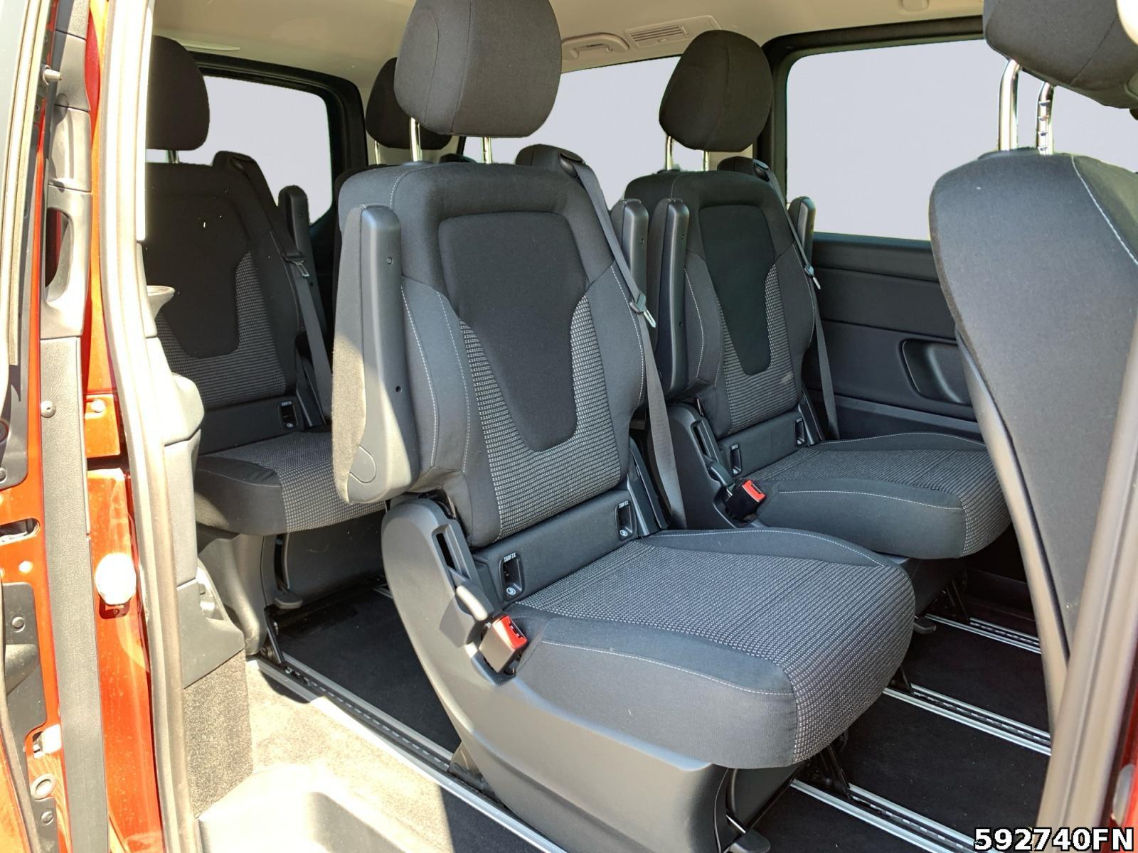 Fahrzeugabbildung Mercedes-Benz V 220 STYLE L *AHK*MULTIBEAM*EASY-PACK*DISTRONIC
