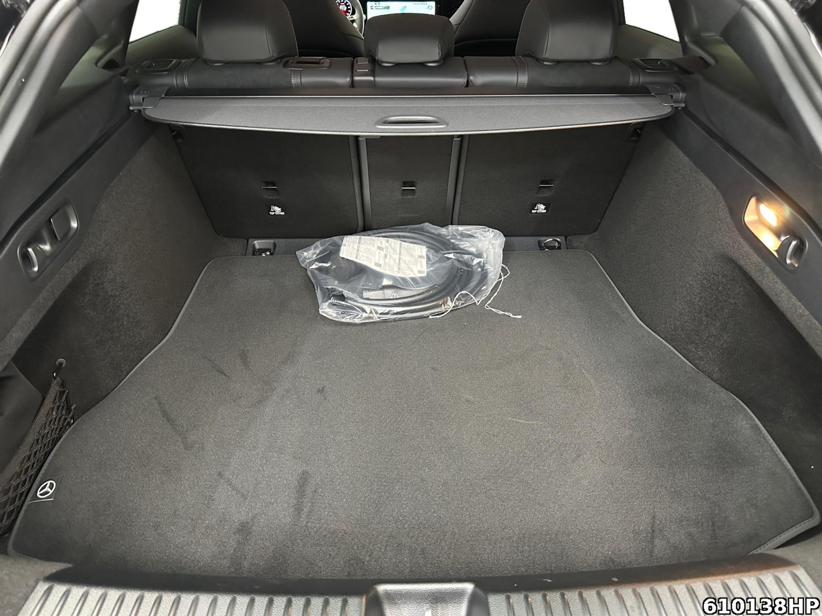 Fahrzeugabbildung Mercedes-Benz CLA 250 Shooting Brake +AMG-LINE+BURMESTER+NIGHT+AHK+