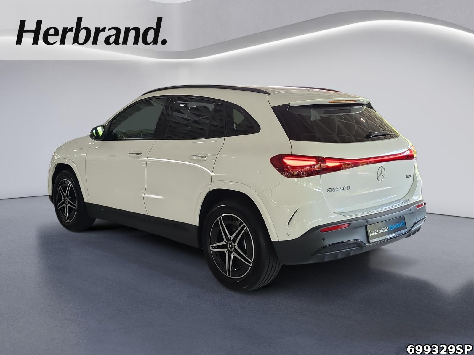 Fahrzeugabbildung Mercedes-Benz EQA 4M AMG Night 360° Distronic