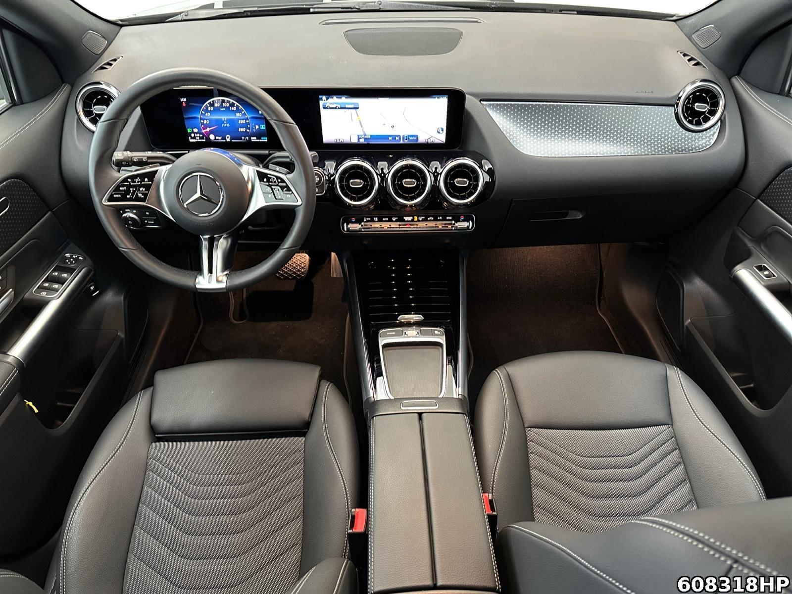 Fahrzeugabbildung Mercedes-Benz GLA 200 Progressive Distronic AHK Thermotronic
