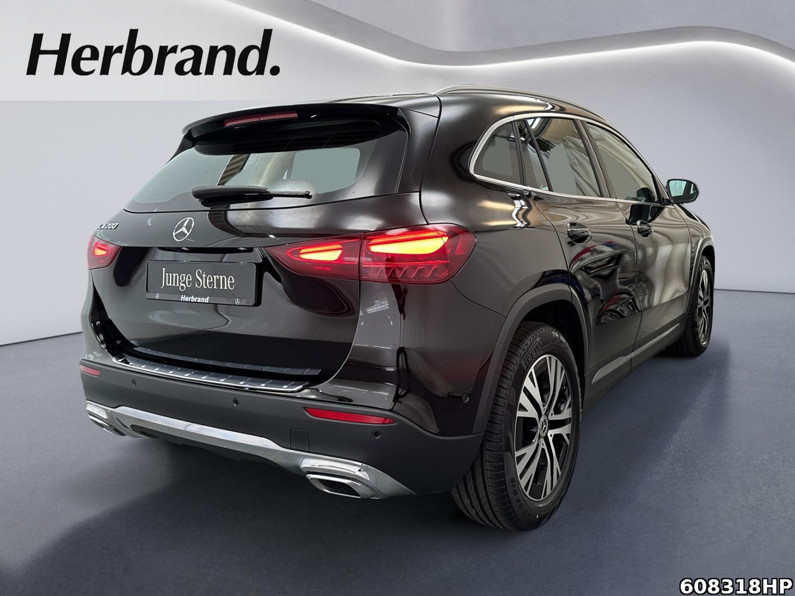 Fahrzeugabbildung Mercedes-Benz GLA 200 Progressive Distronic AHK Thermotronic