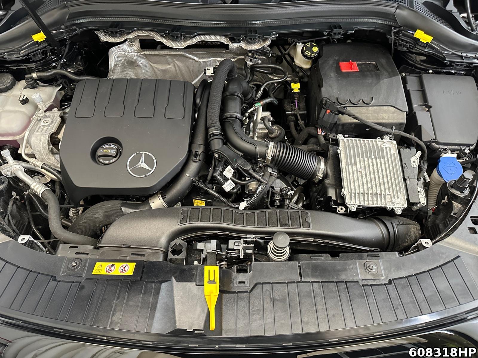 Fahrzeugabbildung Mercedes-Benz GLA 200 Progressive Distronic AHK Thermotronic