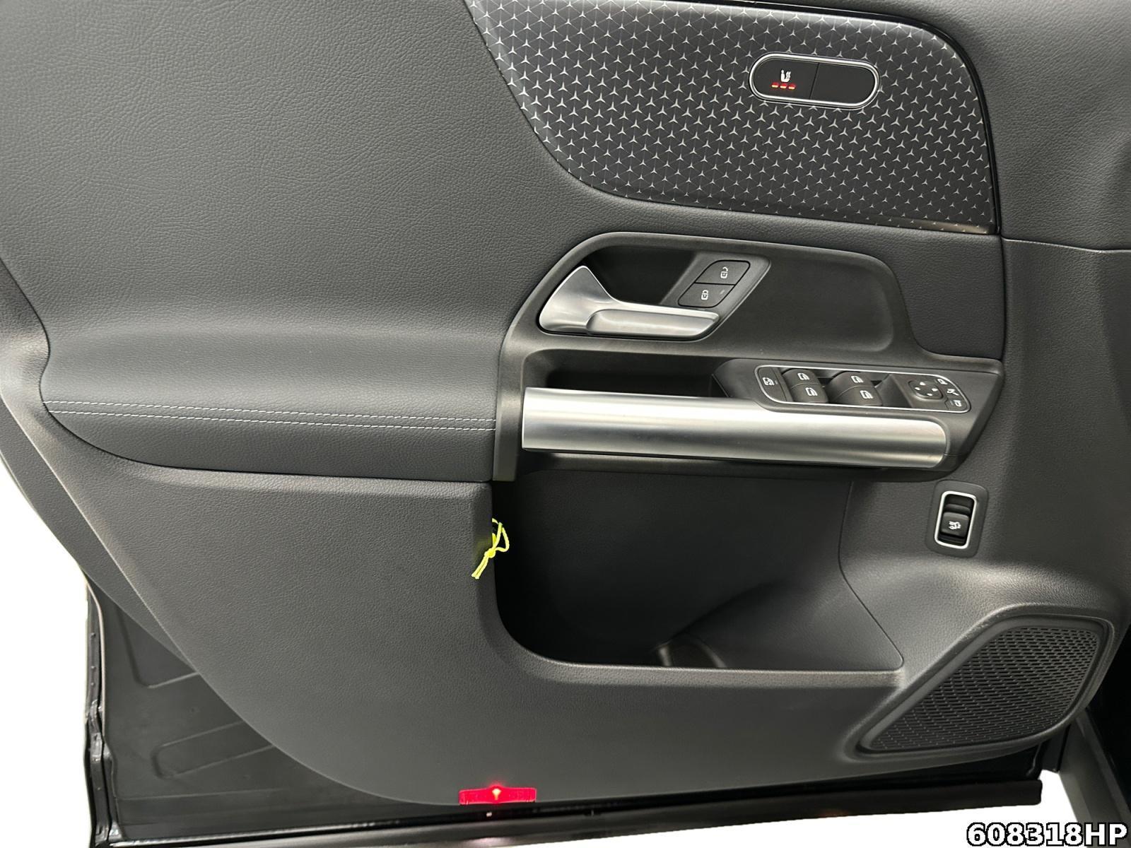 Fahrzeugabbildung Mercedes-Benz GLA 200 Progressive Distronic AHK Thermotronic