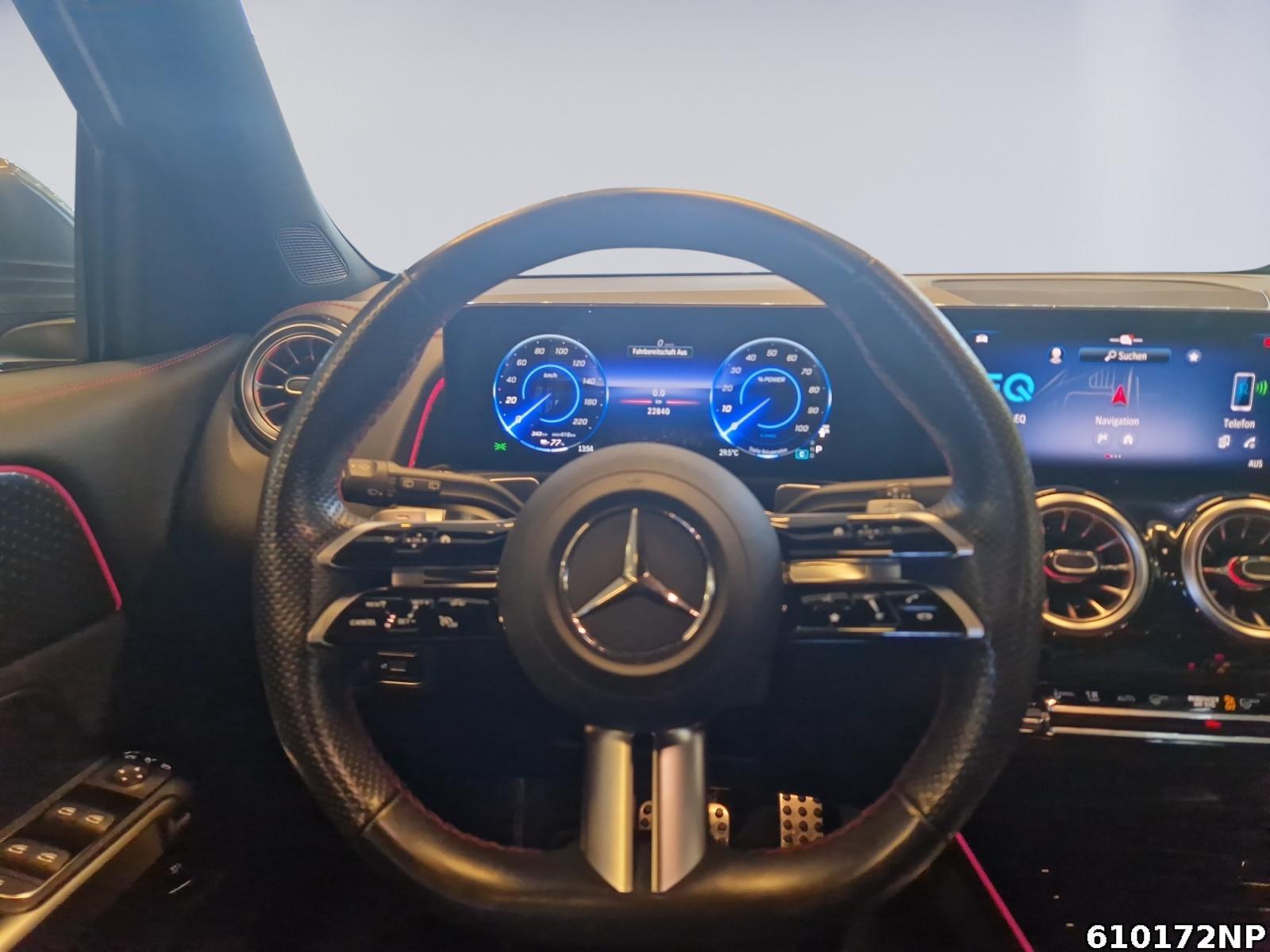 Fahrzeugabbildung Mercedes-Benz EQB AMG 4M AHK Distronic Kamera Totwinkel