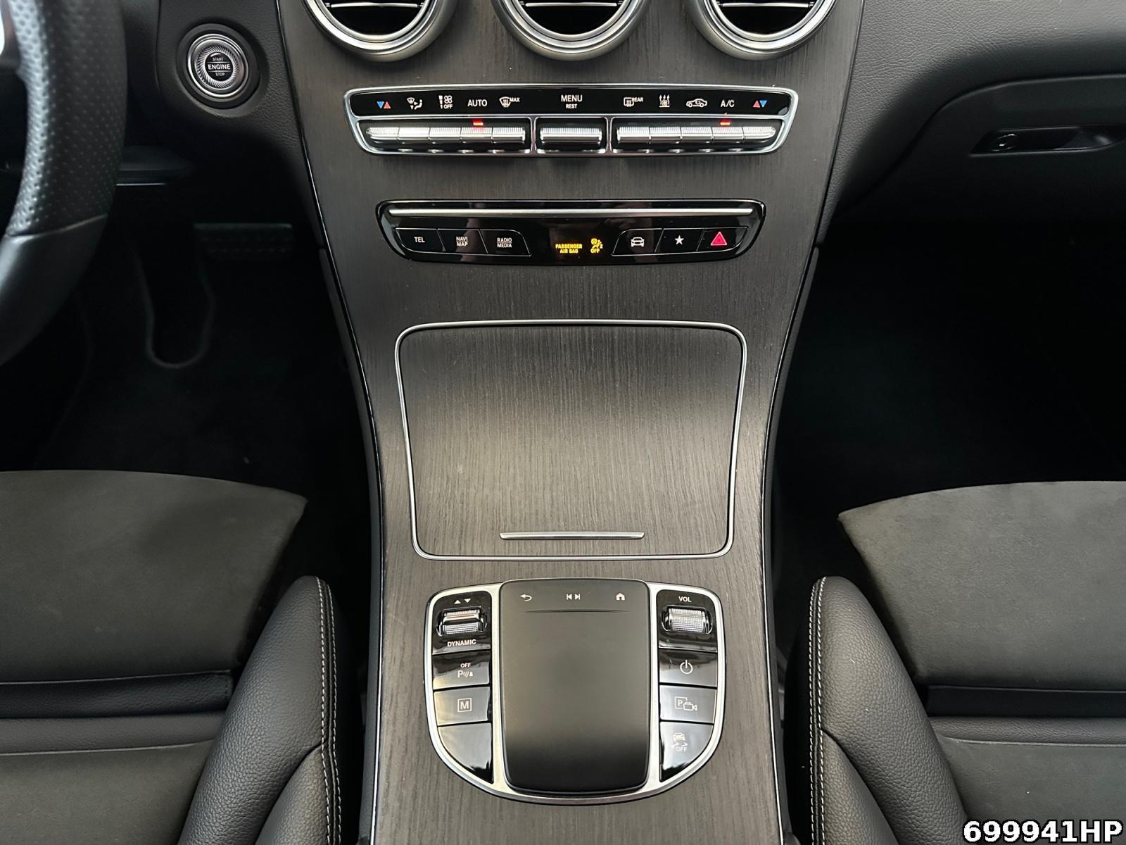 Fahrzeugabbildung Mercedes-Benz GLC 300 e 4M AMG Burmester Night AHK CarPlay 19