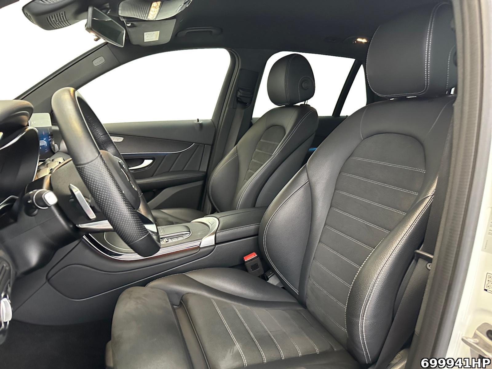 Fahrzeugabbildung Mercedes-Benz GLC 300 e 4M AMG Burmester Night AHK CarPlay 19