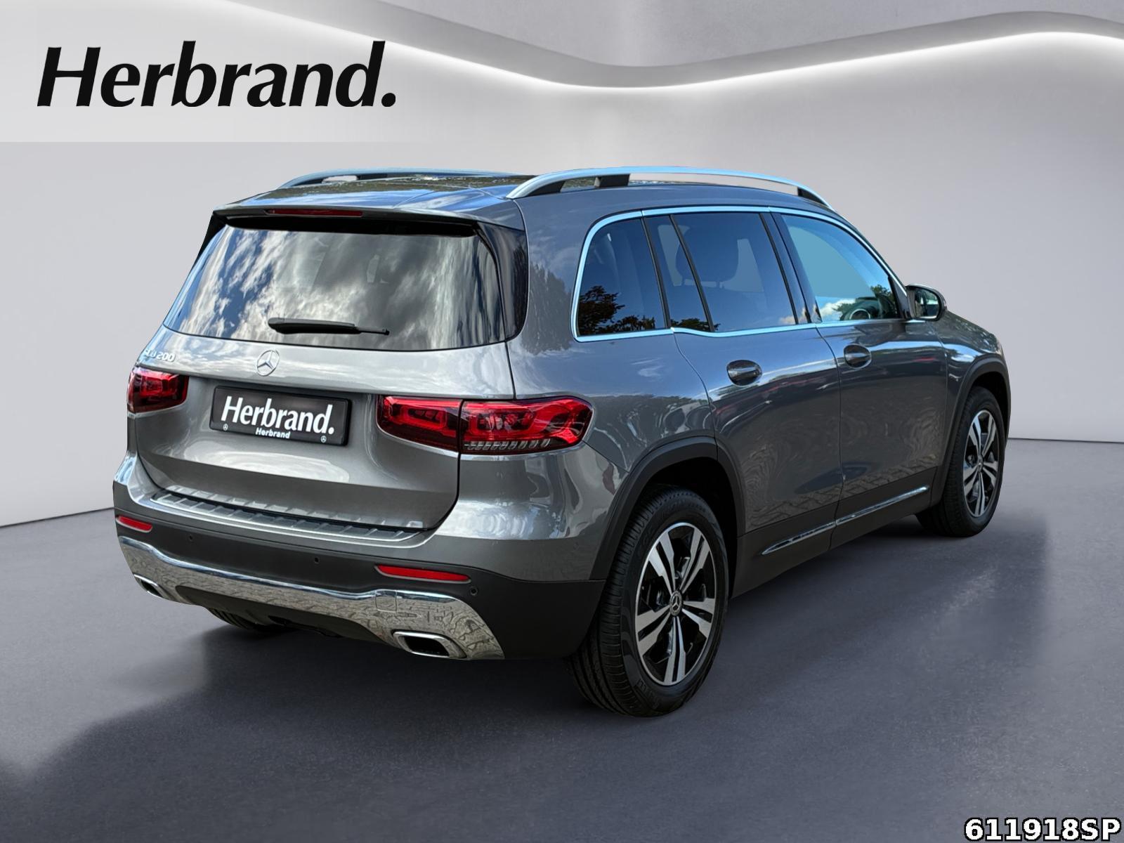 Fahrzeugabbildung Mercedes-Benz GLB 200 Progressive AHK Kamera LED 18