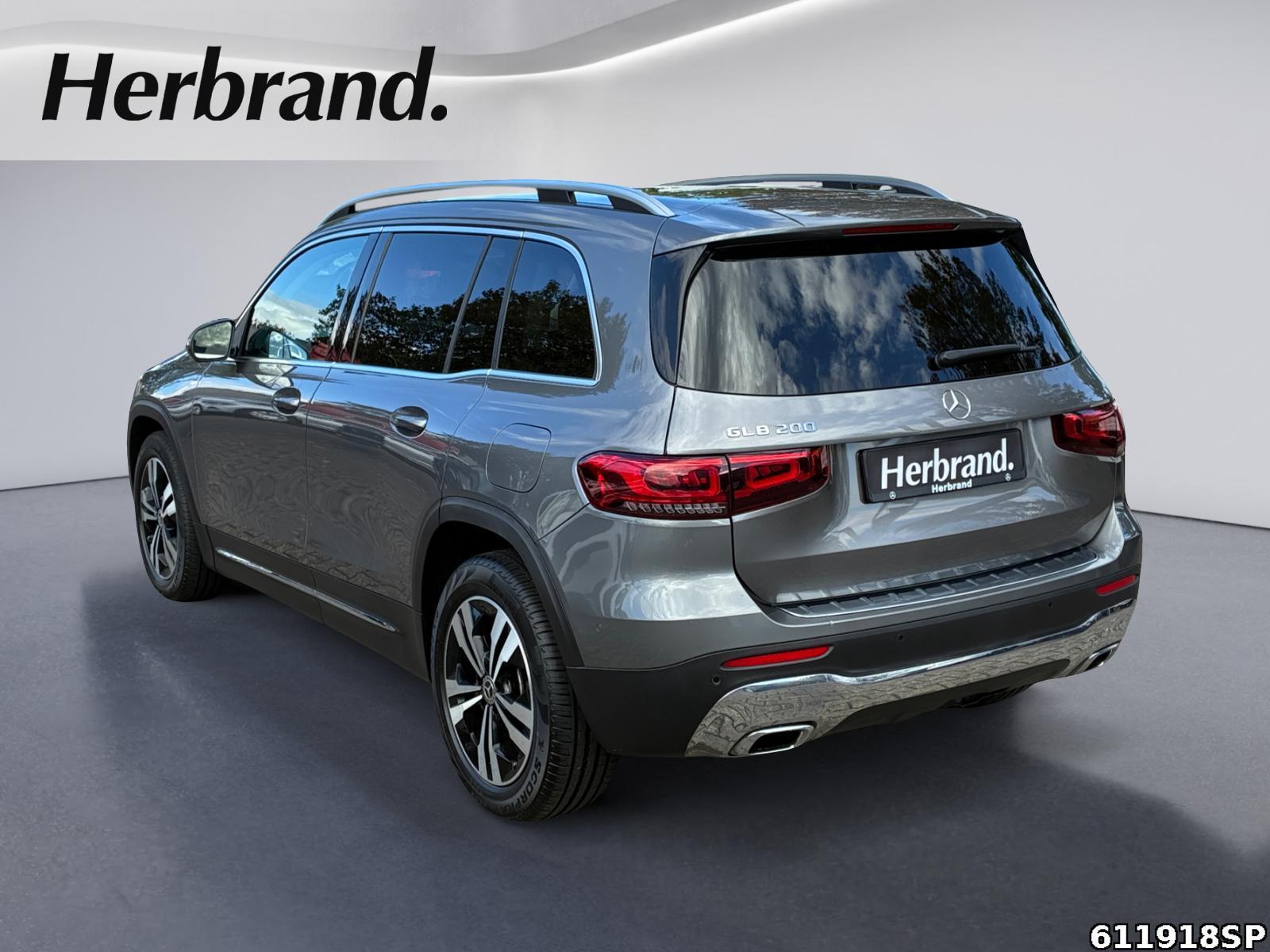 Fahrzeugabbildung Mercedes-Benz GLB 200 Progressive AHK Kamera LED 18