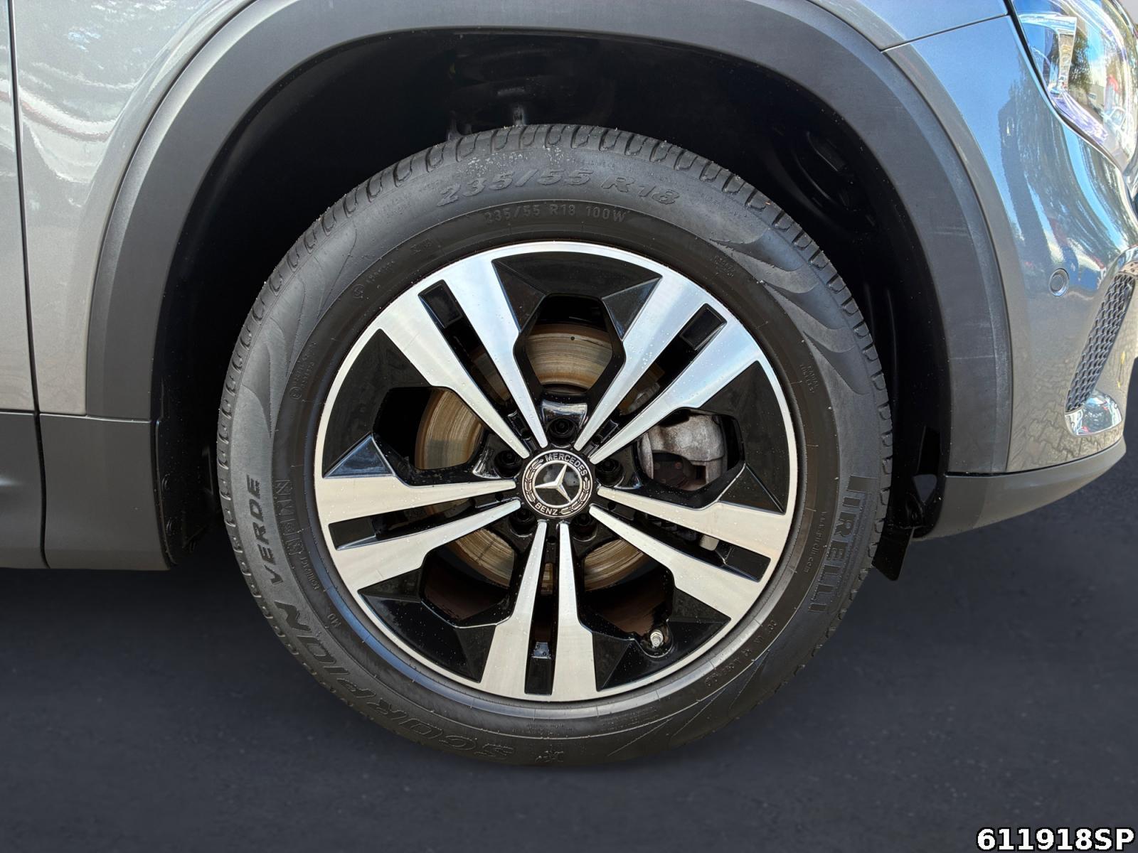 Fahrzeugabbildung Mercedes-Benz GLB 200 Progressive AHK Kamera LED 18