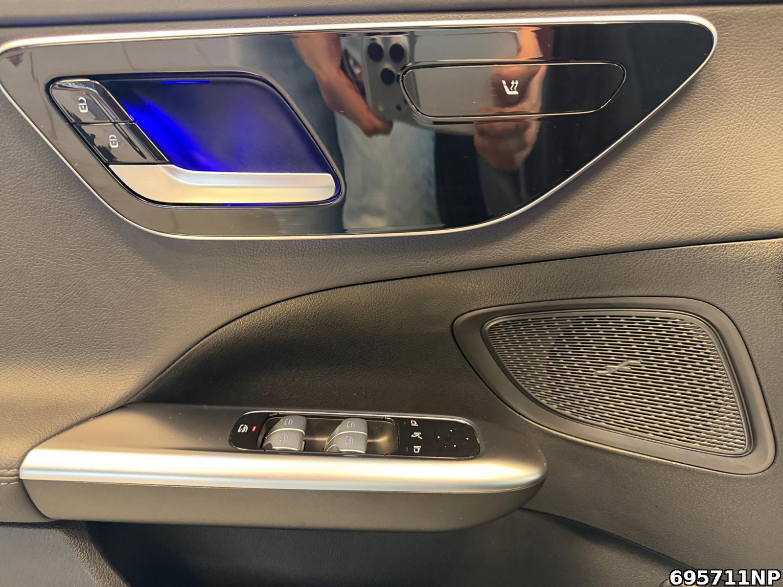 Fahrzeugabbildung Mercedes-Benz C 300 d AMG Line AHK Kamera PRE-SAFE® Distronic+