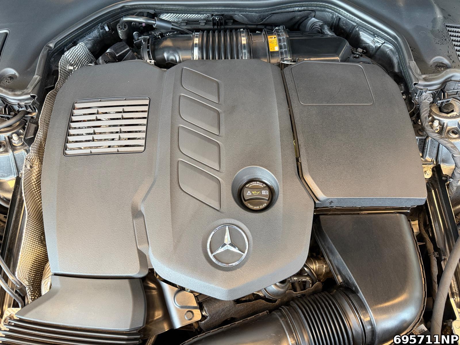 Fahrzeugabbildung Mercedes-Benz C 300 d AMG Line AHK Kamera PRE-SAFE® Distronic+