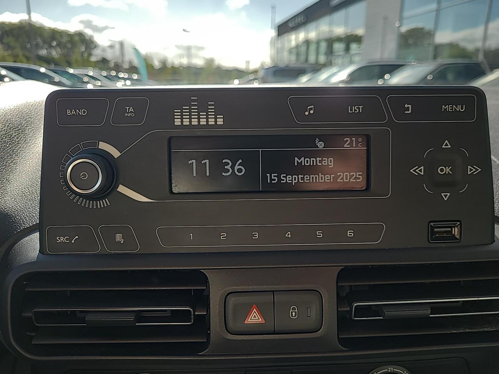 Fahrzeugabbildung Citroën Berlingo Live M +SHZ+KLIMA+DAB+PDC+TEMPOMAT+