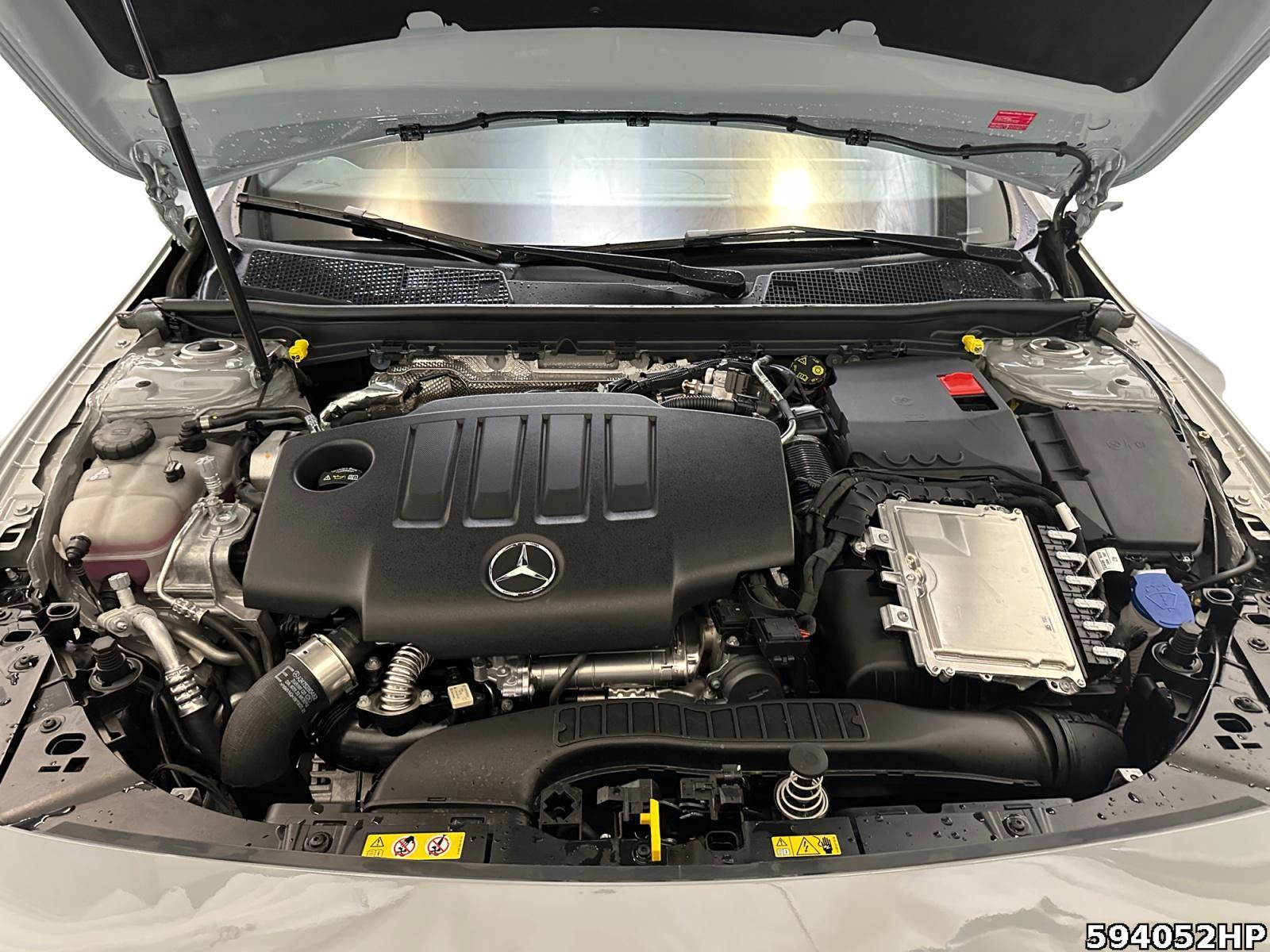 Fahrzeugabbildung Mercedes-Benz CLA 200 Shooting Brake d +AMG+NIGHT+PANO+DISTRO+WINTERPAKET+