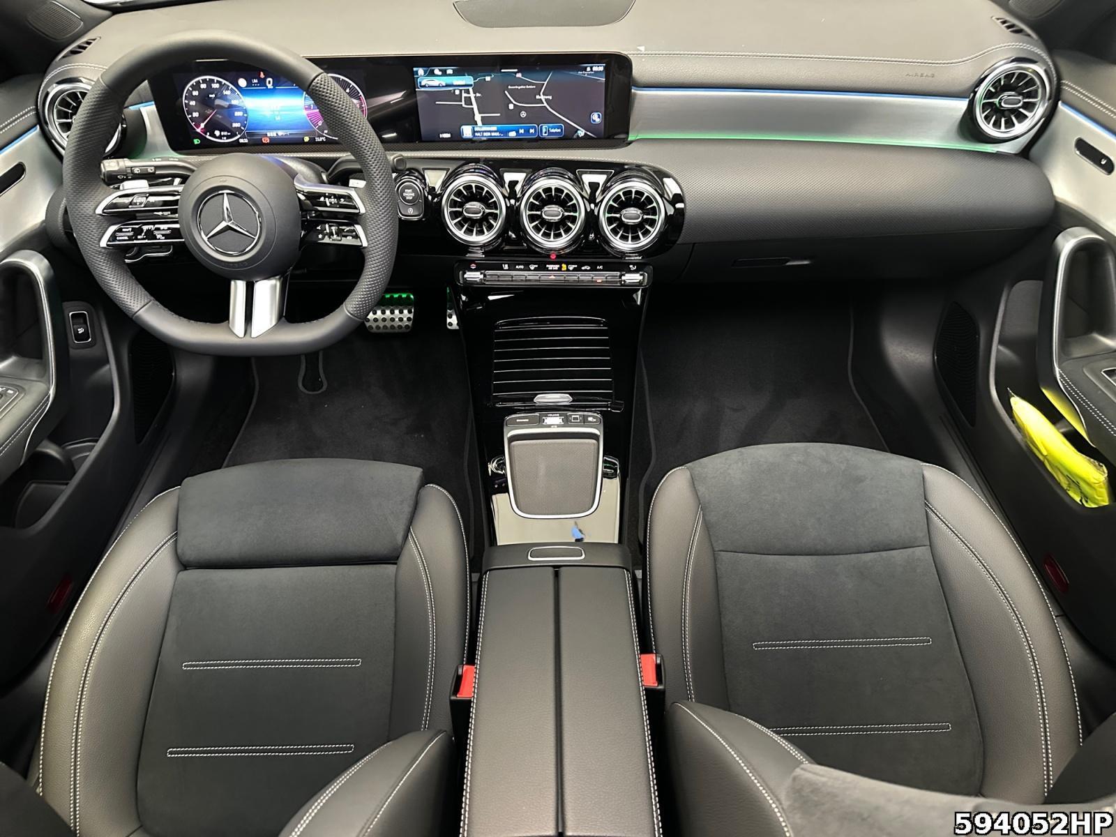 Fahrzeugabbildung Mercedes-Benz CLA 200 Shooting Brake d +AMG+NIGHT+PANO+DISTRO+WINTERPAKET+