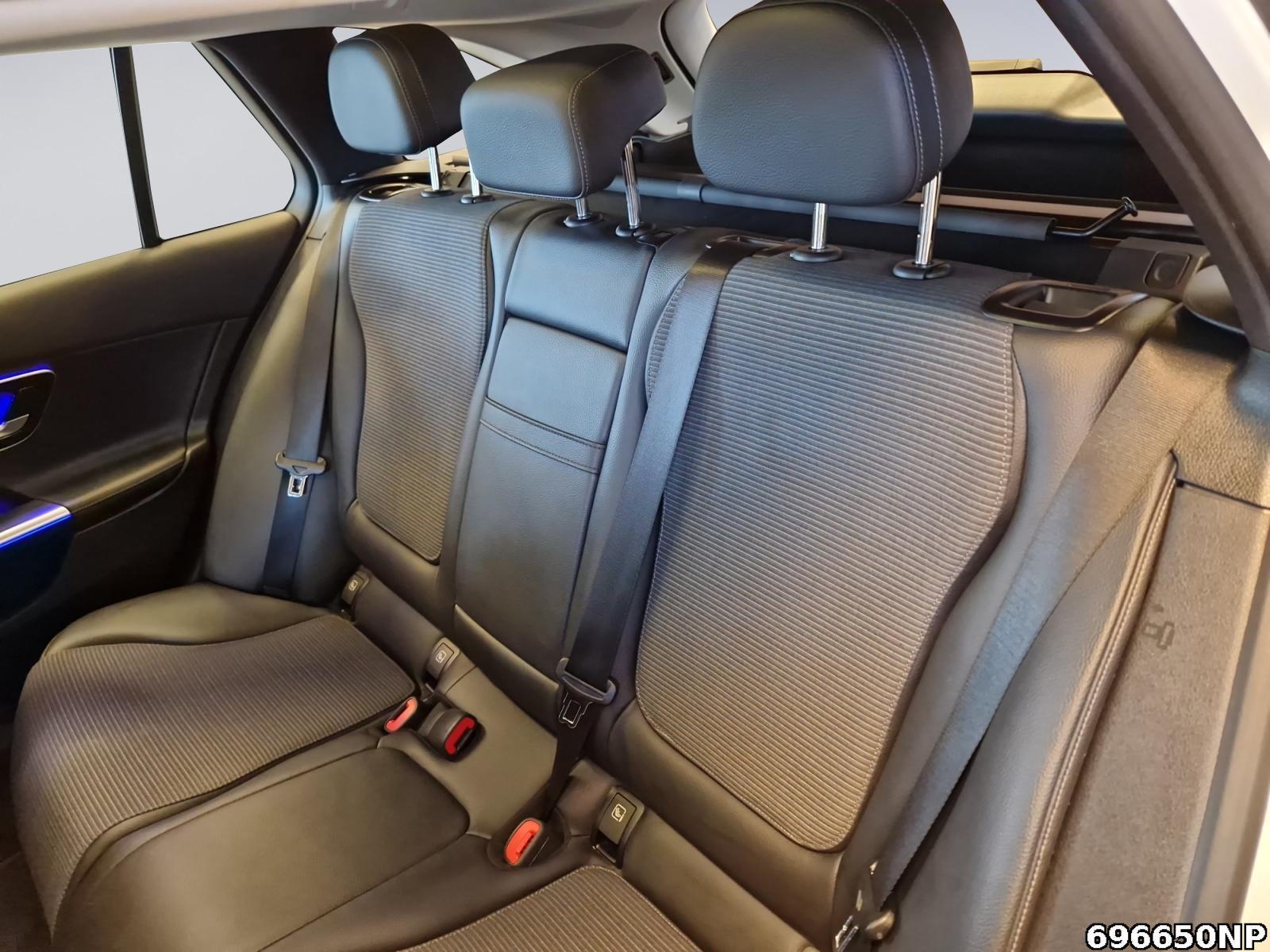 Fahrzeugabbildung Mercedes-Benz C 300 e T Avantgarde Panorama Head-up Memory LED