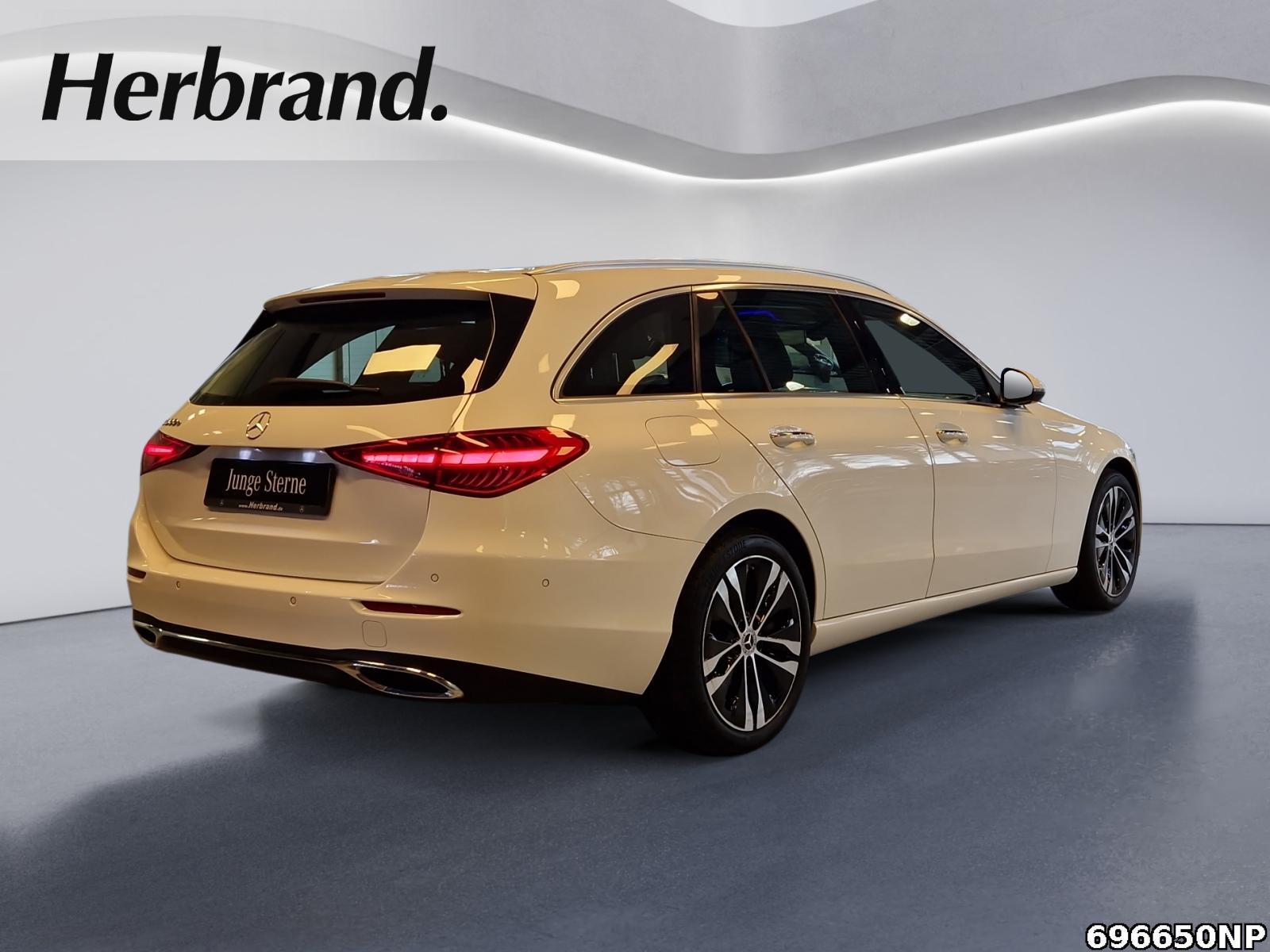 Fahrzeugabbildung Mercedes-Benz C 300 e T Avantgarde Panorama Head-up Memory LED