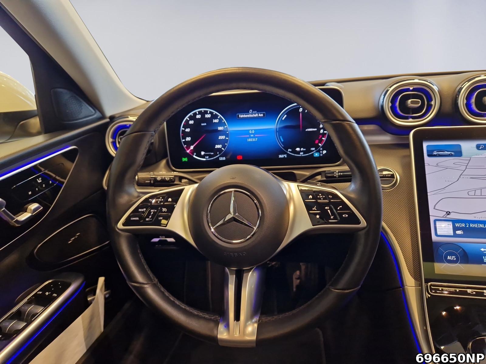 Fahrzeugabbildung Mercedes-Benz C 300 e T Avantgarde Panorama Head-up Memory LED