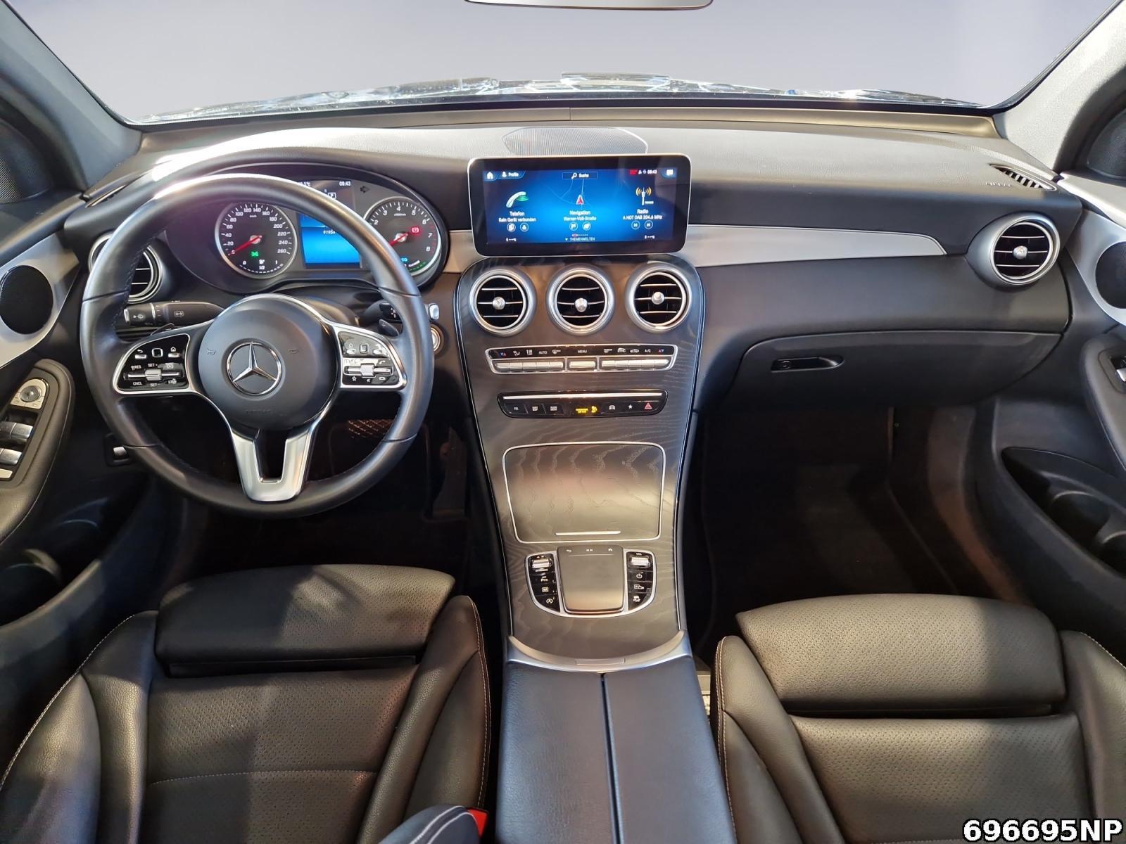 Fahrzeugabbildung Mercedes-Benz GLC 200 4matic Coupé Schiebedach AHK Carplay