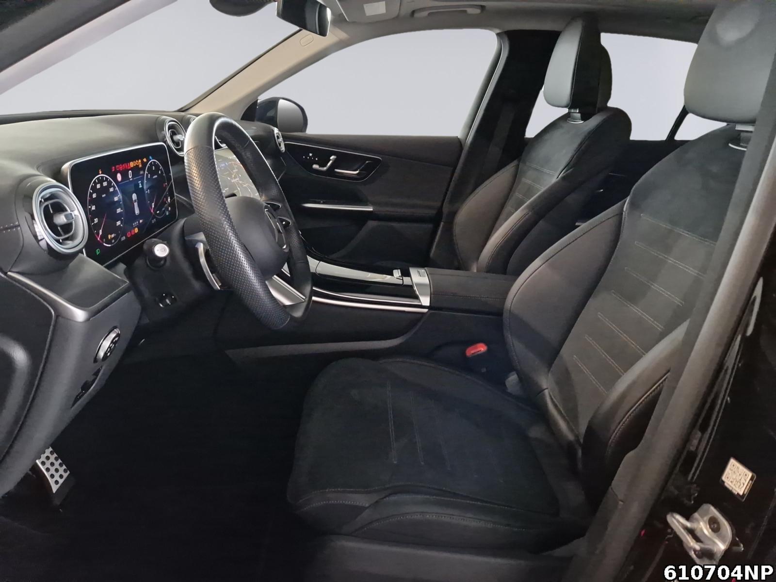 Fahrzeugabbildung Mercedes-Benz GLC 300 d 4M AMG Pano AHK 360° DigitalLight 19