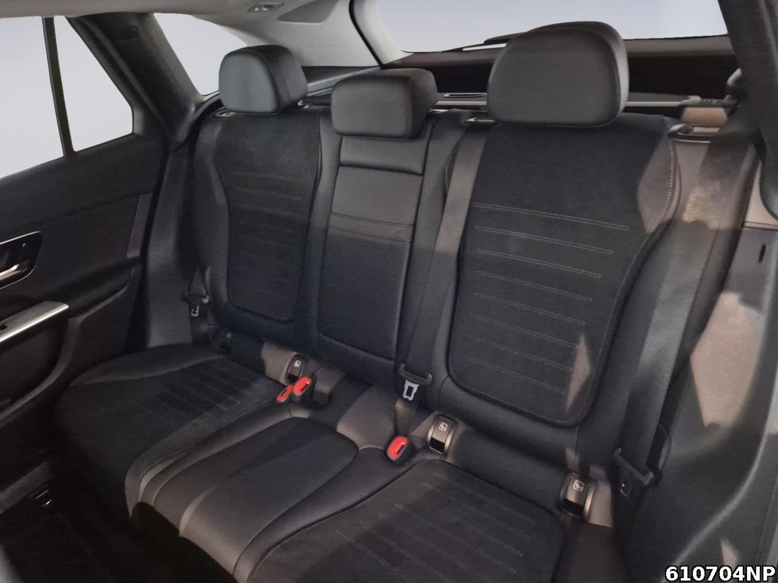 Fahrzeugabbildung Mercedes-Benz GLC 300 d 4M AMG Pano AHK 360° DigitalLight 19