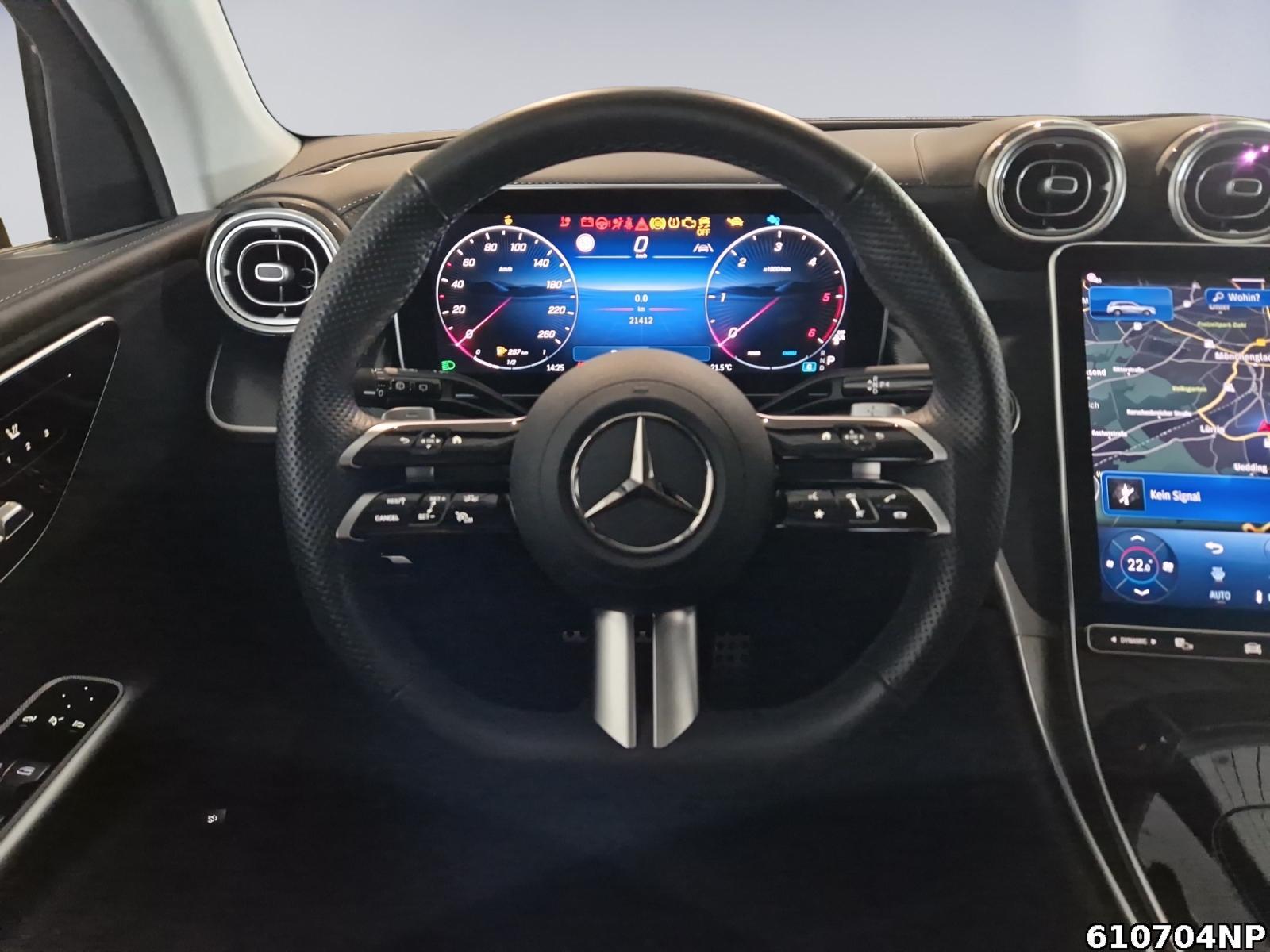 Fahrzeugabbildung Mercedes-Benz GLC 300 d 4M AMG Pano AHK 360° DigitalLight 19