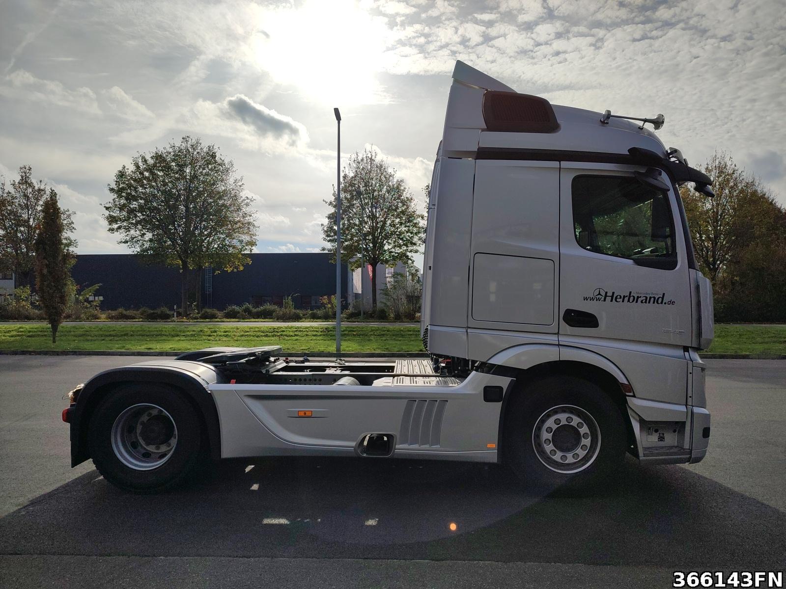 Fahrzeugabbildung Mercedes-Benz ACTROS 1848 LS