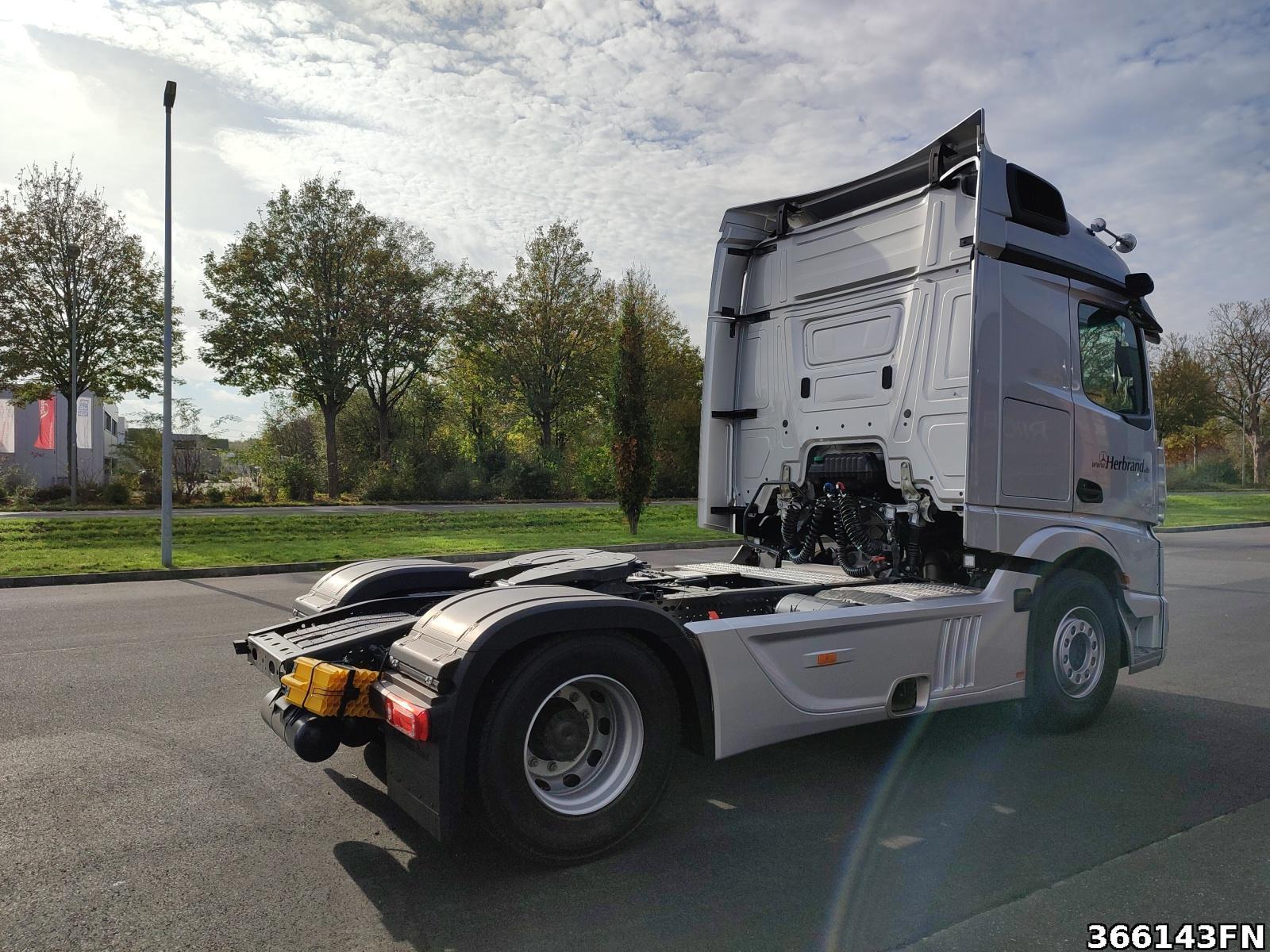 Fahrzeugabbildung Mercedes-Benz ACTROS 1848 LS