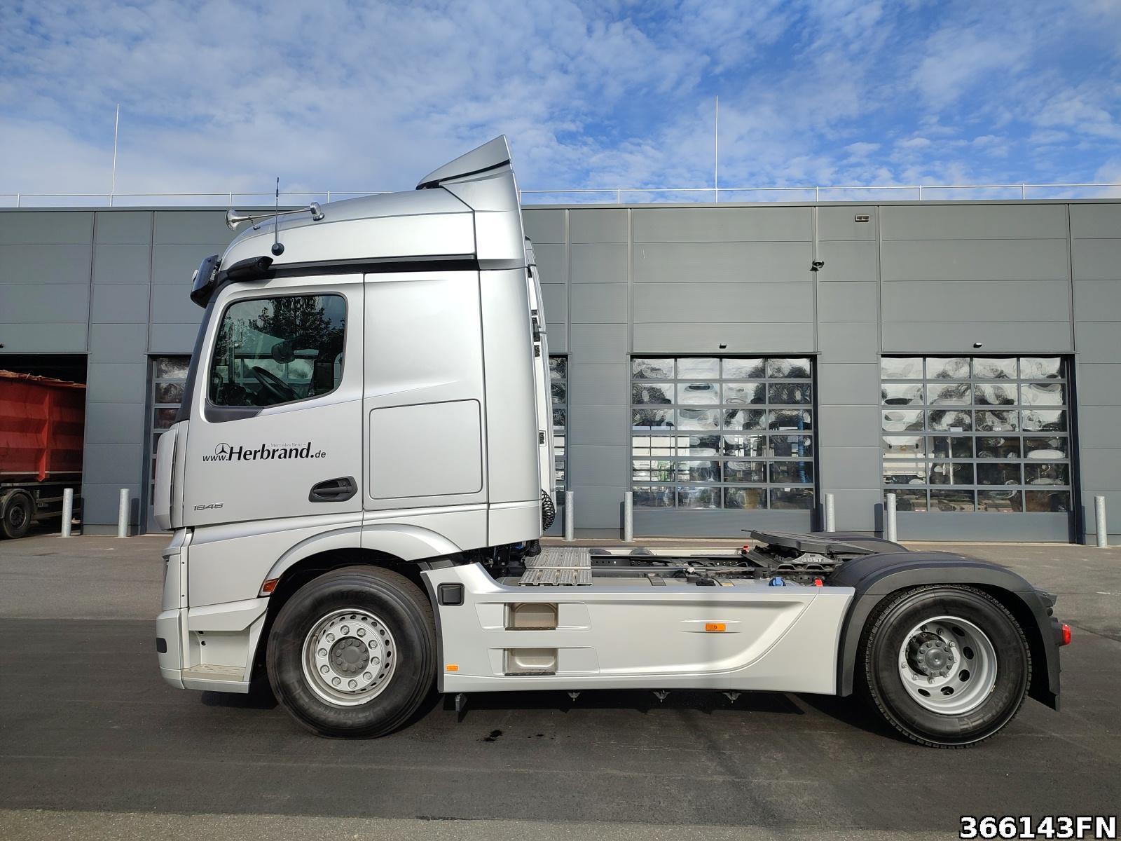 Fahrzeugabbildung Mercedes-Benz ACTROS 1848 LS