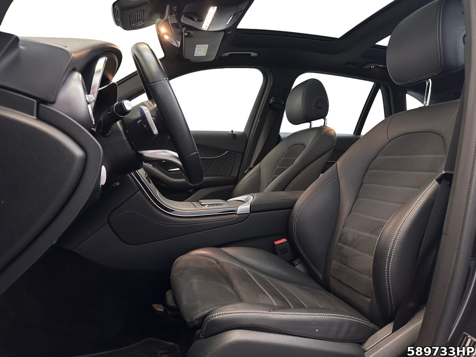 Fahrzeugabbildung Mercedes-Benz GLC 220 d 4M AMG Line Pano AHK Kamera Adv. Sound