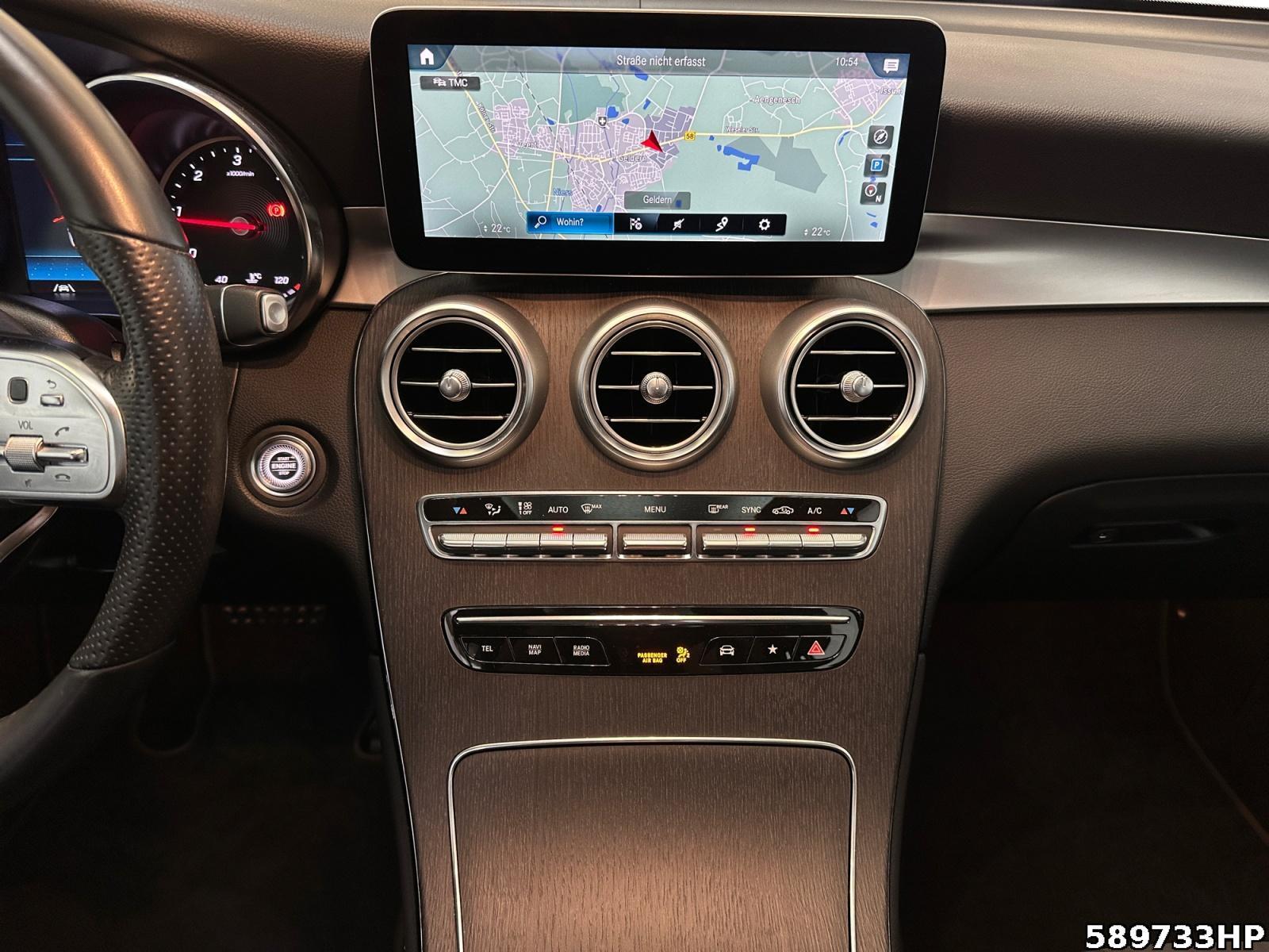 Fahrzeugabbildung Mercedes-Benz GLC 220 d 4M AMG Line Pano AHK Kamera Adv. Sound