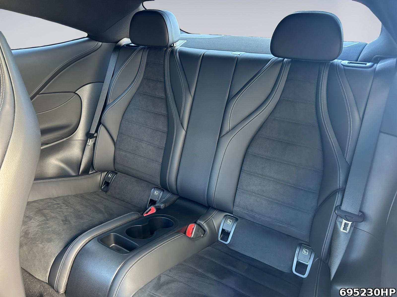 Fahrzeugabbildung Mercedes-Benz CLE 200 AMG Night Pano Burmester Memory 19LM .
