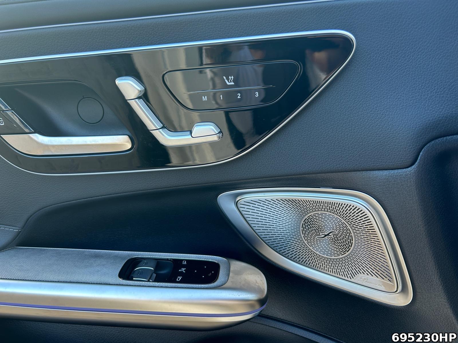 Fahrzeugabbildung Mercedes-Benz CLE 200 AMG Night Pano Burmester Memory 19LM .