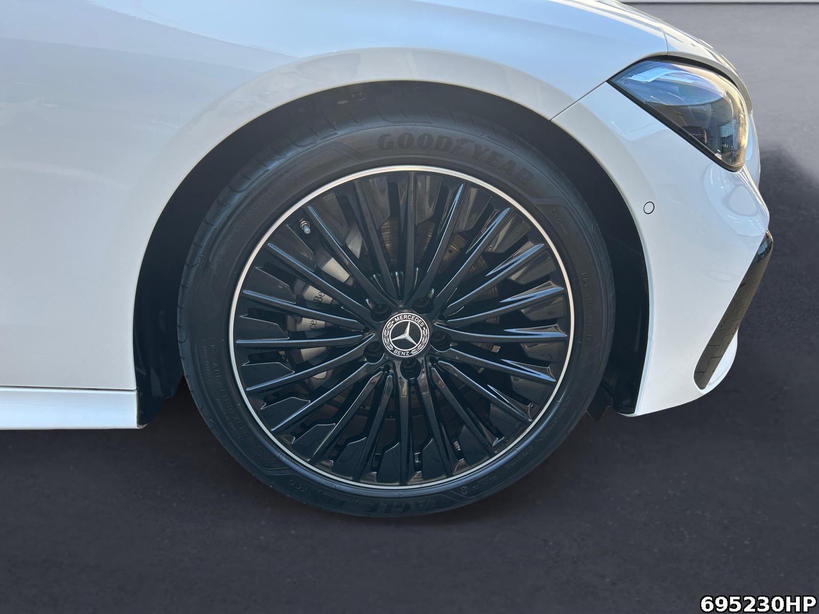 Fahrzeugabbildung Mercedes-Benz CLE 200 AMG Night Pano Burmester Memory 19LM .