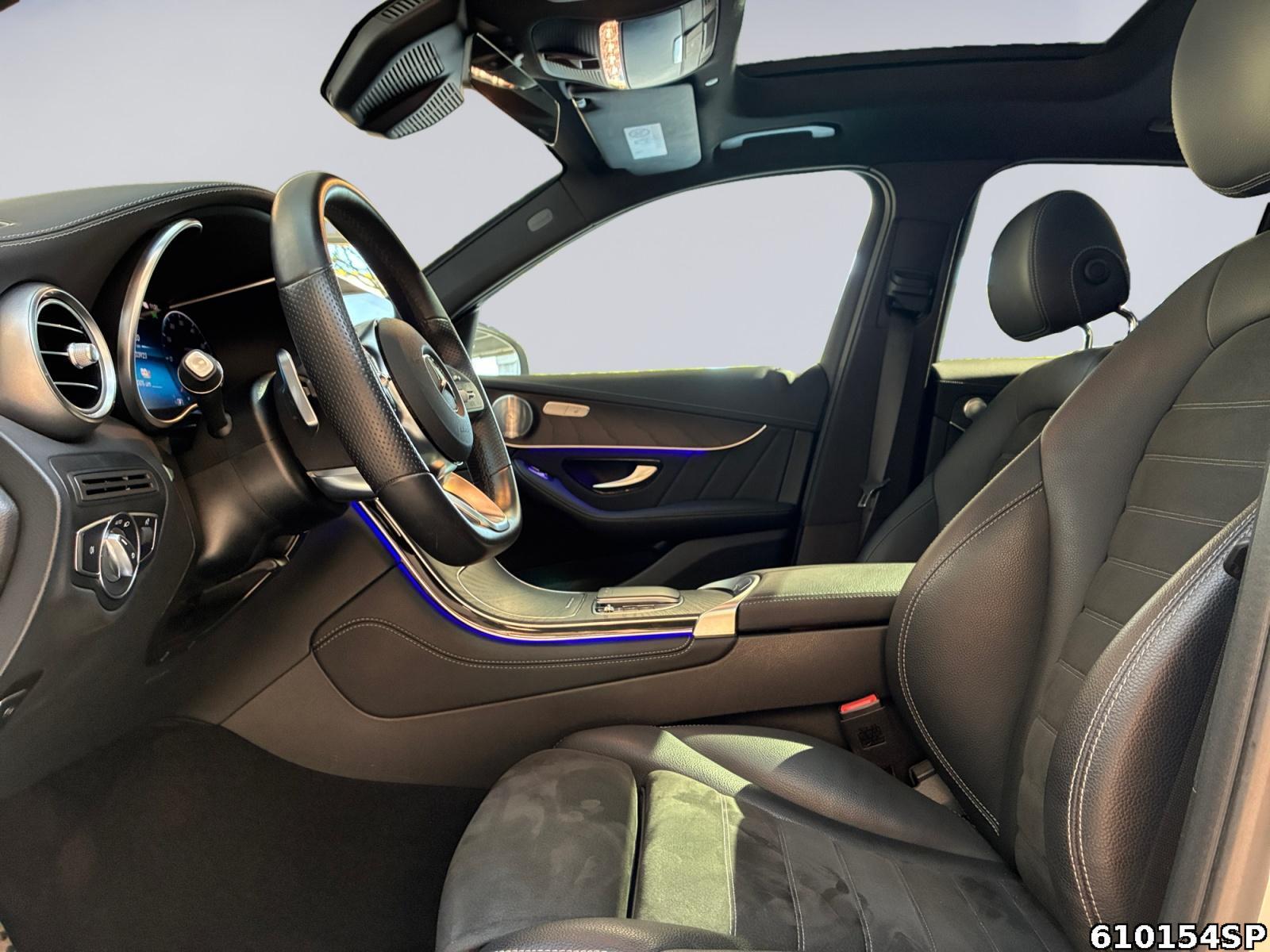 Fahrzeugabbildung Mercedes-Benz GLC 300 e 4M AMG AHK Multibeam Burmester Pano
