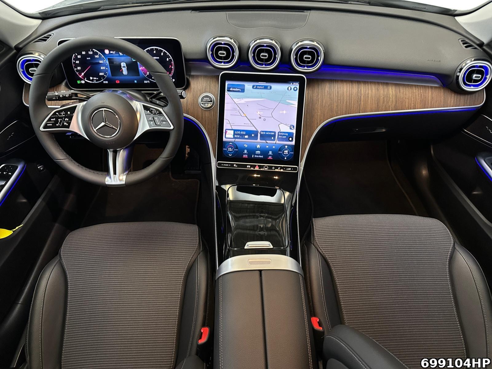 Fahrzeugabbildung Mercedes-Benz C 300 T Avantgarde Digital-Light 360° Distronic