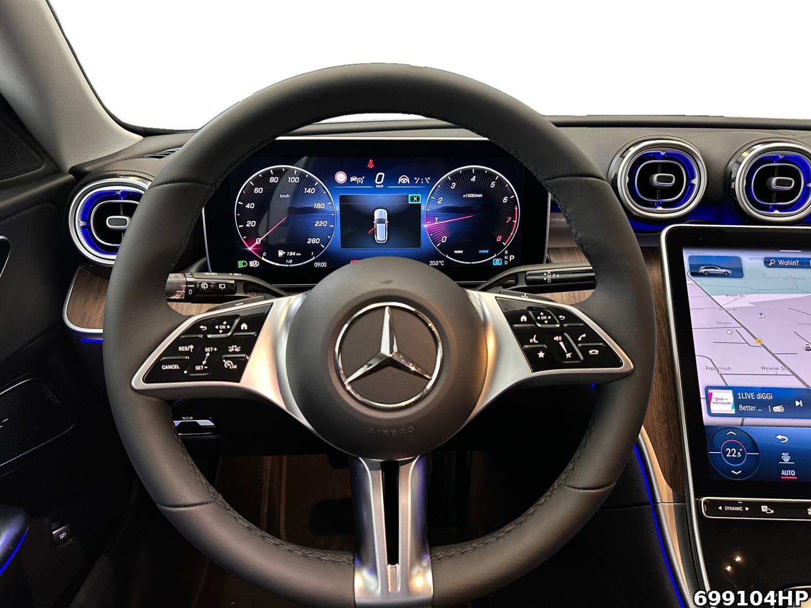 Fahrzeugabbildung Mercedes-Benz C 300 T Avantgarde Digital-Light 360° Distronic